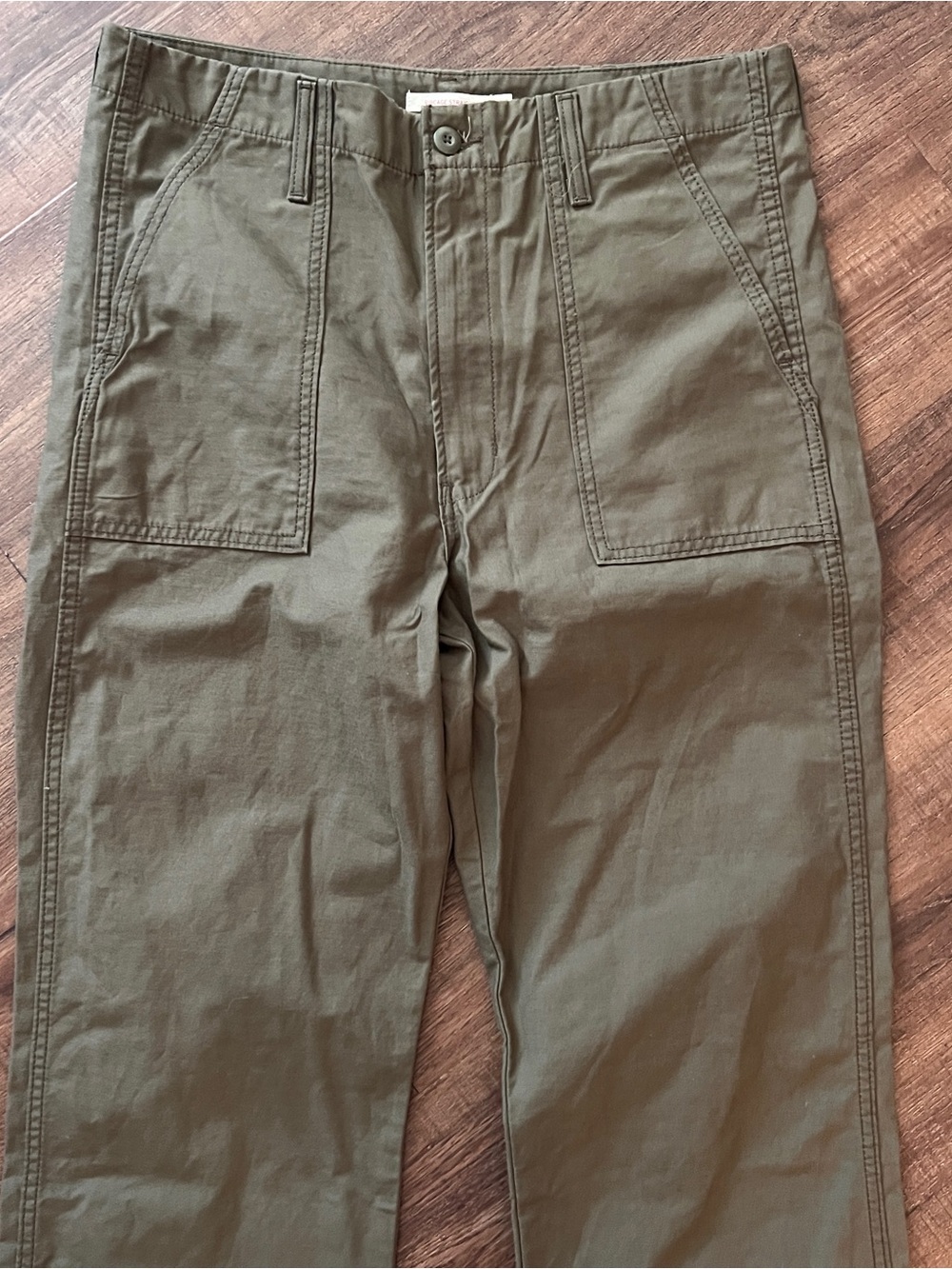 Levi’s Ribcage Straight Olive Green Utility Pants High Rise Size 32 - Picture 2 of 9
